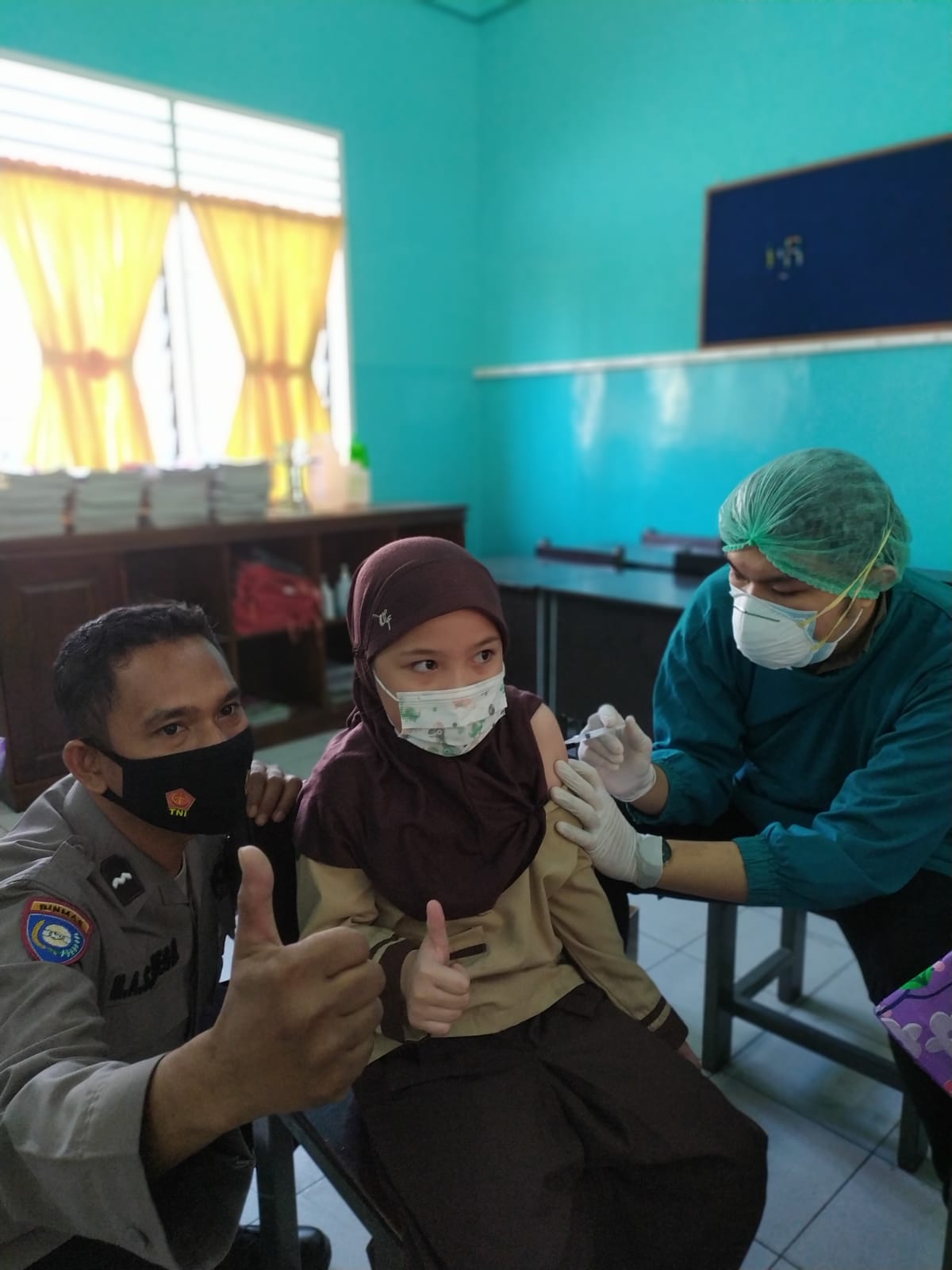 Polsek Medan Helvetia Gelar Vaksin Anak Bangsa di Yayasan Ikal Bulog