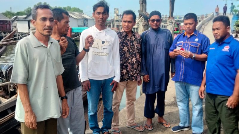 Kartu Asuransi Diberikan Kepada Nelayan Bagan Deli