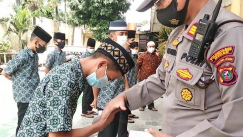 Polsek Medan Timur Berikan Bantuan Santunan