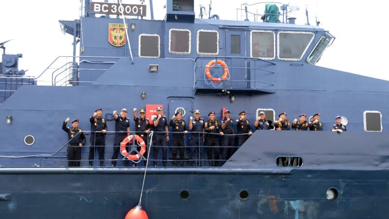 Rendezvous at Sea Bea Cukai Bersama Singapore Police Coast Guard, Tingkatkan Pengawasan Laut Melalui Patroli Perbatasan Terkoordinasi