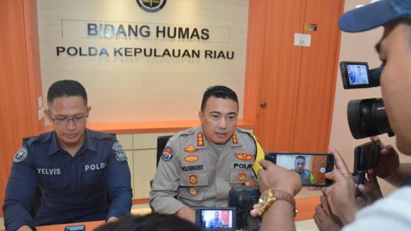 SEBANYAK 8 BUNGKUS NARKOTIKA JENIS KOKAIN DITEMUKAN DIWILAYAH JEMAJA KABUPATEN ANAMBAS