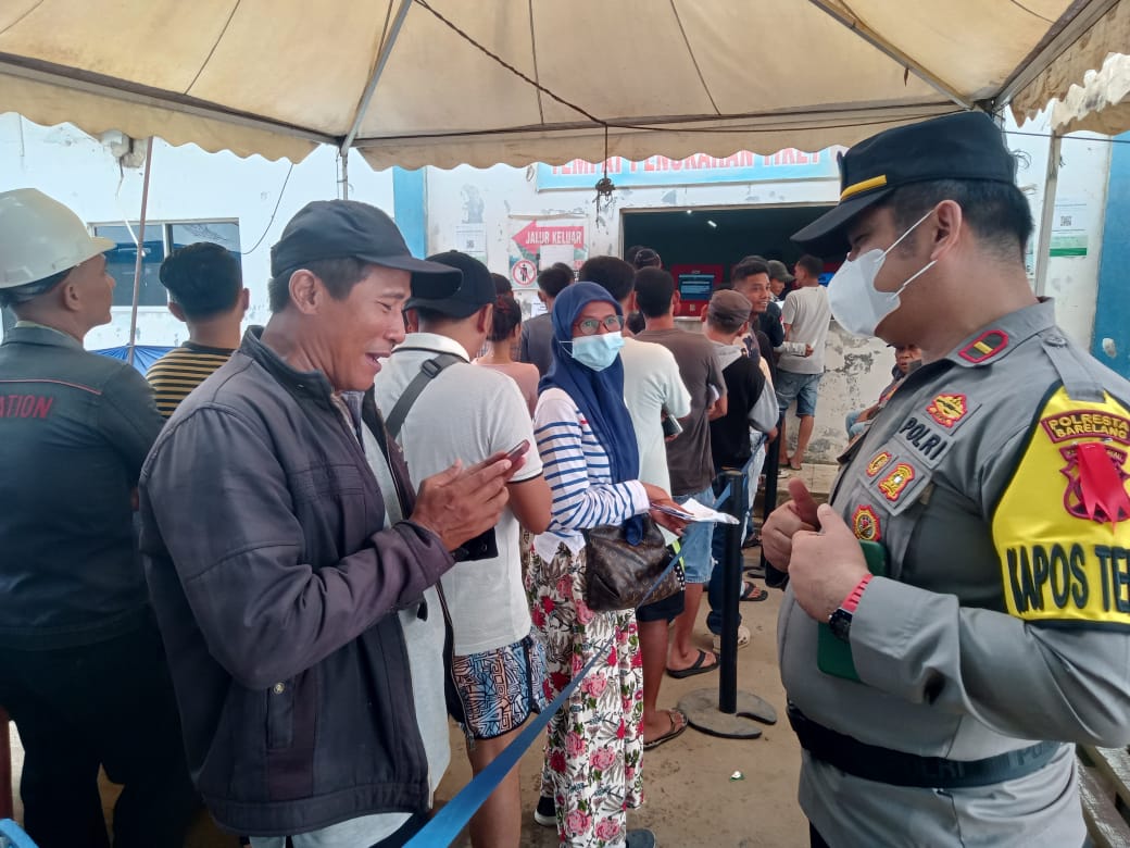 Kapospam Pos Terpadu Pelabuhan Batu Ampar Melaksanakan Sambang dan Berdialog Kamtibmas