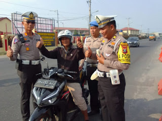 Sat Lantas Polres Pelabuhan Belawan Beri Himbauan Berkendara