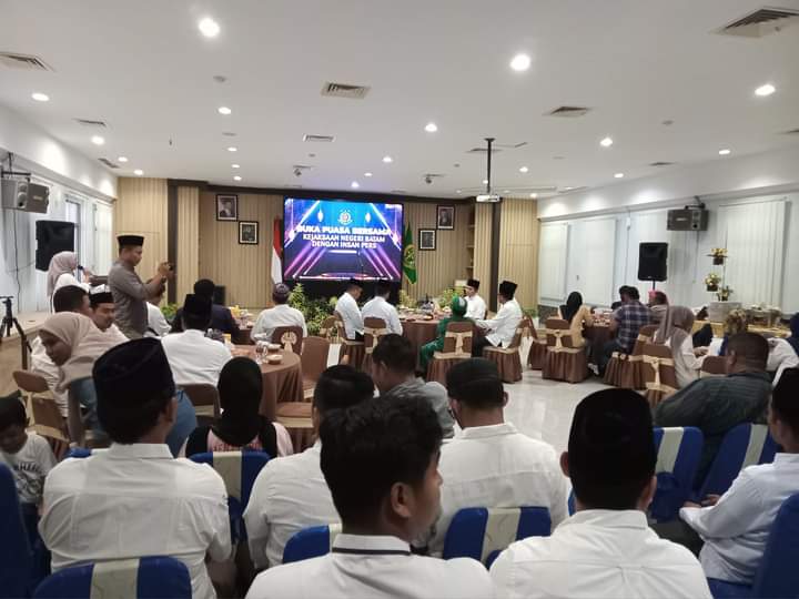 Kejari Batam Bukber Bareng Awak Media