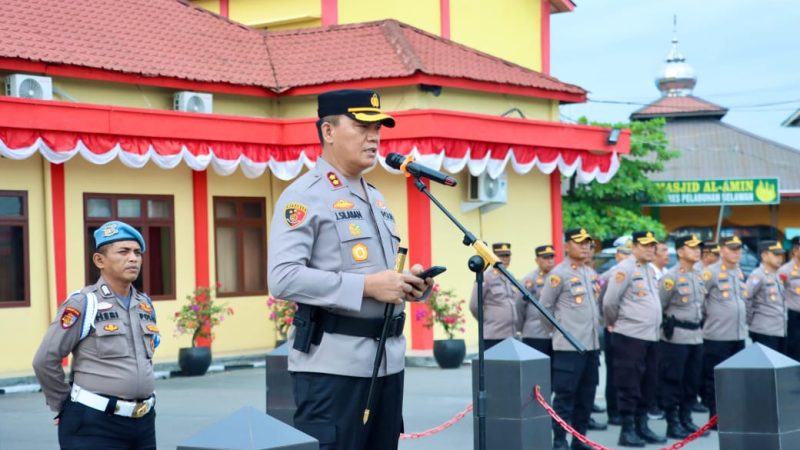 Kapolres Pelabuhan Belawan Pimpin Pemeriksaan Senjata dan Tes Urine Dadakan