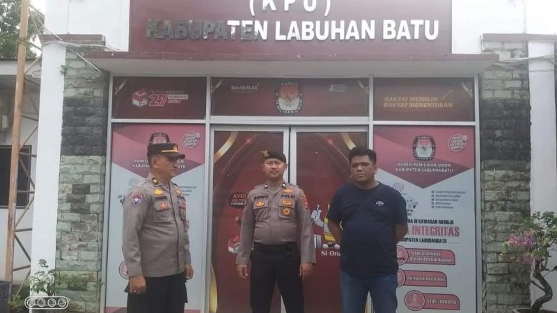 Polres Labuhan Batu Adakan Pengamanan di Kantor KPU