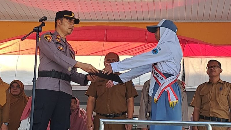 Cegah Kenakalan Remaja Kapolsek Batu Aji Beri Sosialisasi ke Sekolah SMK Negeri 1 Kec. Batu Aji