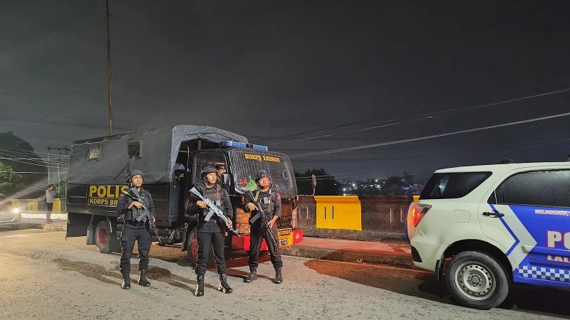 Brimobdasu dan Polres Pelabuhan Belawan Laksanakan Patroli Rutin Malam Hari