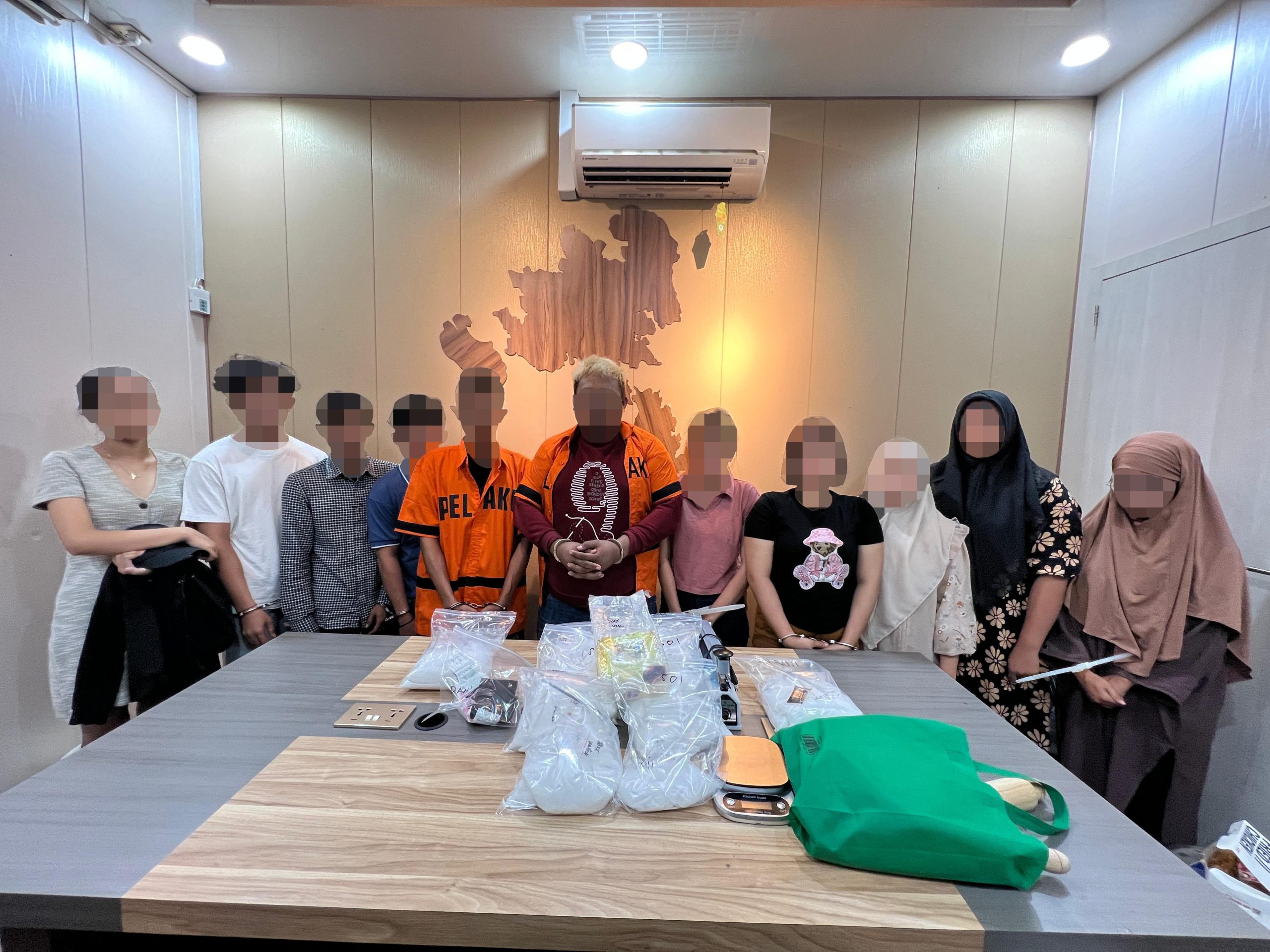 Bea Cukai Batam Gagalkan Penyelundupan 10,95 kg Sabu di Bandara dan Hotel